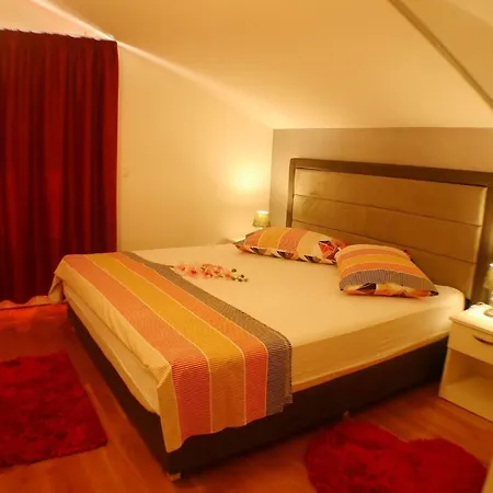 Ivan Apartment *