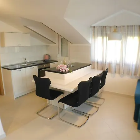Ivan Apartment Makarska